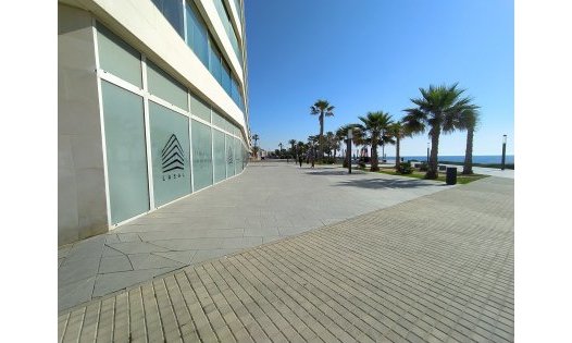 Återförsäljning - Kommersiella lokaler -
Torrevieja