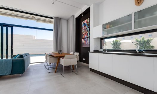 Segunda mano - Villas -
Pilar de la Horadada