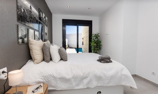 Segunda mano - Villas -
Pilar de la Horadada