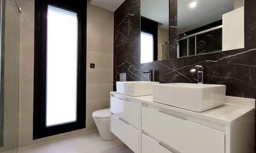 Segunda mano - Casas Adosadas -
Benijófar