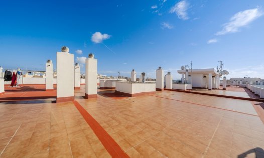 Resale - Apartments -
Torrevieja - Centro - Torrevieja