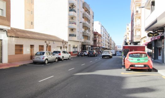 Resale - Apartments -
Torrevieja - Centro - Torrevieja