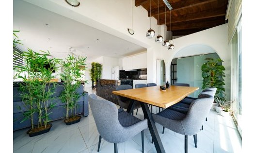 Resale - Luxury Villas -
Orihuela Costa - Villamartín