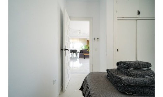 Resale - Luxury Villas -
Orihuela Costa - Villamartín