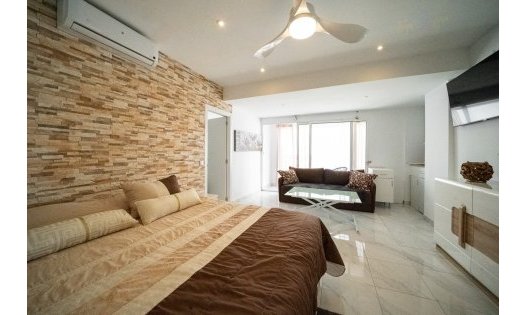 Resale - Luxury Villas -
Orihuela Costa - Villamartín