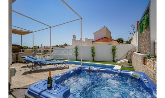 Resale - Luxury Villas -
Orihuela Costa - Villamartín