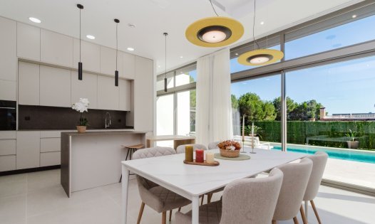 Resale - Luxury Villas -
Pilar de la Horadada - Pinar de Campoverde