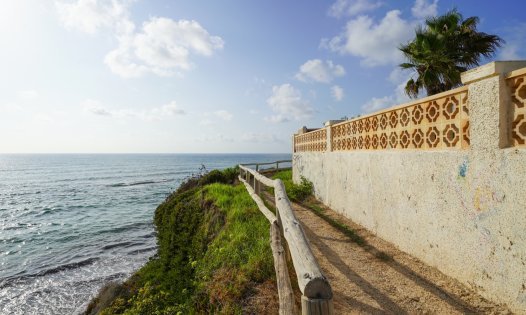 Resale - Apartments -
Pilar de la Horadada - Mil Palmeras