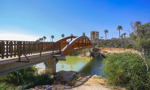 Resale - Apartments -
Pilar de la Horadada - Mil Palmeras