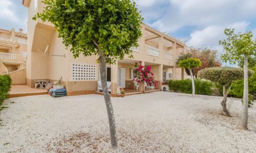 Resale - Bungalows -
Orihuela Costa - ZENIAMAR
