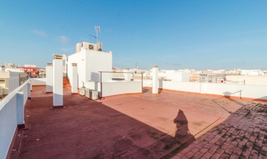 Resale - Apartments -
Torrevieja - Centro - Torrevieja