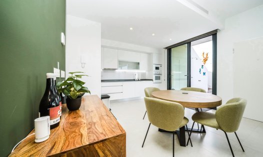 Resale - Terraced Houses -
Pilar de la Horadada