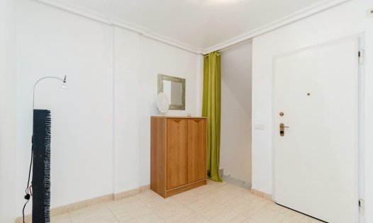 Resale - Bungalows -
Orihuela Costa - ZENIAMAR