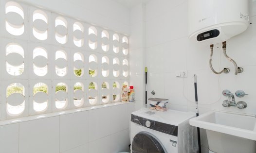 Resale - Bungalows -
Orihuela Costa - ZENIAMAR