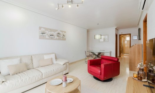 Resale - Bungalows -
Orihuela Costa - ZENIAMAR