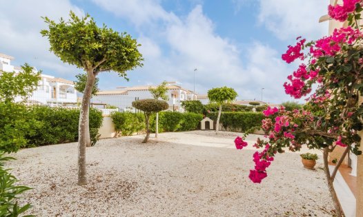 Resale - Bungalows -
Orihuela Costa - ZENIAMAR