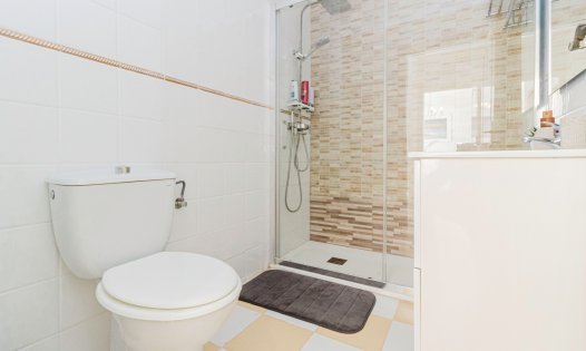 Revente - Villas -
Torrevieja - Aguas Nuevas - Torrevieja