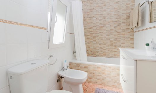 Revente - Villas -
Torrevieja - Aguas Nuevas - Torrevieja