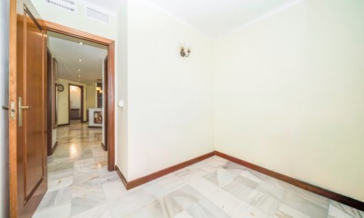 Segunda mano - Apartamentos -
Torrevieja