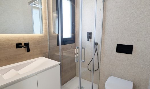 Segunda mano - Apartamentos -
Dénia