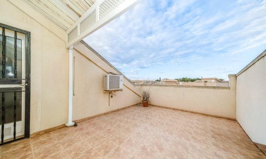 Herverkoop - Rijtjeshuizen -
San Javier