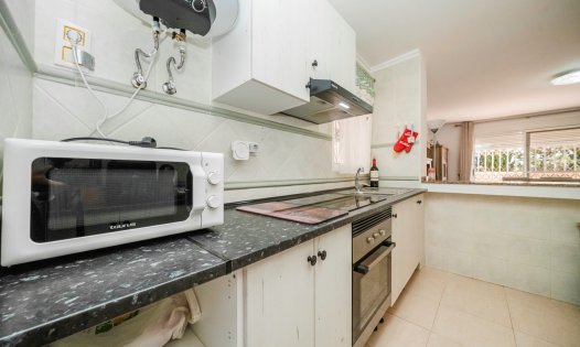 Resale - Villas -
Orihuela Costa - Villamartin