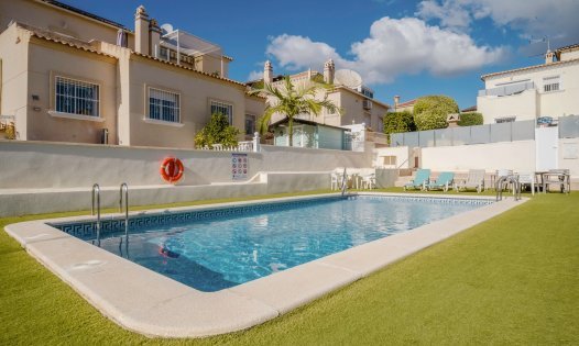 Videresalg - Villaer -
Orihuela Costa - Villamartín