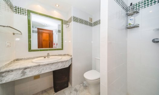 Segunda mano - Apartamentos -
Torrevieja