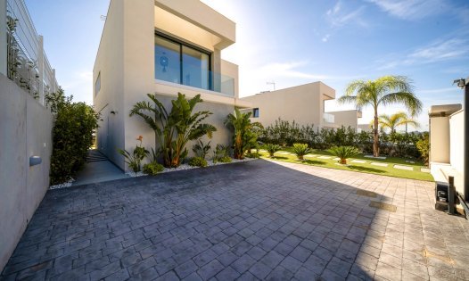 Resale - Luxury Villas -
Finestrat - Sierra Cortina