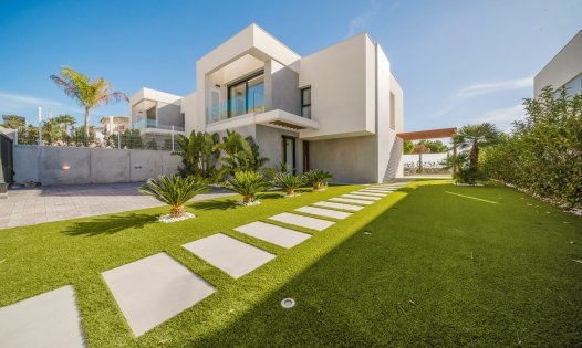 Resale - Luxury Villas -
Finestrat - Sierra Cortina