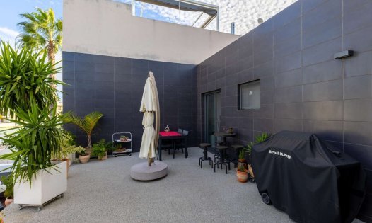 Resale - Villas -
Orihuela Costa - Los Altos de Villamartín