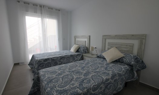 Segunda mano - Casas Adosadas -
Los Montesinos