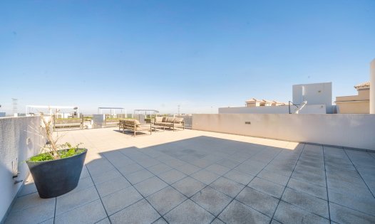 Resale - Villas -
Orihuela Costa - Villamartín