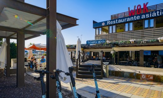 Resale - Villas -
Orihuela Costa - Los Altos de Villamartín