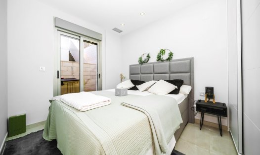 Videresalg - Villaer -
Orihuela Costa - Villamartín