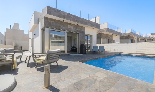 Videresalg - Villaer -
Orihuela Costa - Villamartín