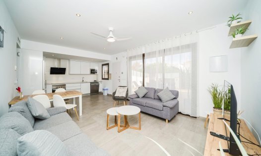 Herverkoop - Bungalows -
Lo Pagán - Castelar College - Lo Pagán