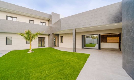 Herverkoop - Luxe villa's -
San Pedro del Pinatar