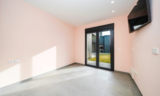 Herverkoop - Luxe villa's -
San Pedro del Pinatar