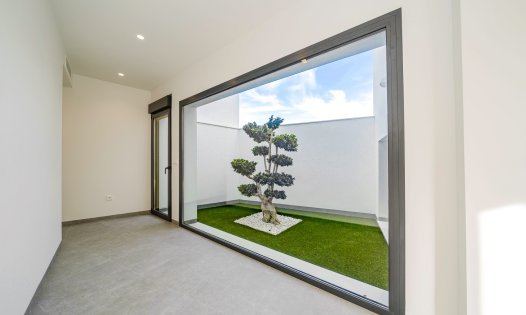 Herverkoop - Luxe villa's -
San Pedro del Pinatar