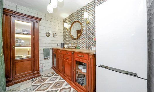 Videresalg - Rekkehus -
Los Nietos