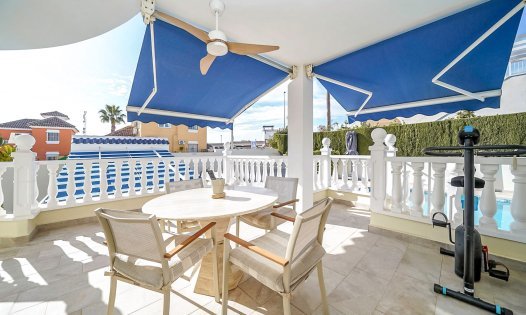 Wiederverkauf - Villen -
Pilar de la Horadada - Pinar de Campoverde