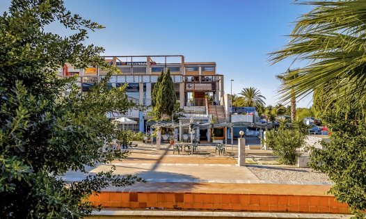 Herverkoop - Villa's -
Orihuela Costa - Villamartin