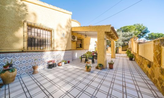 Herverkoop - Villa's -
Orihuela Costa - Villamartin