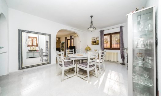 Herverkoop - Villa's -
Orihuela Costa - Villamartin