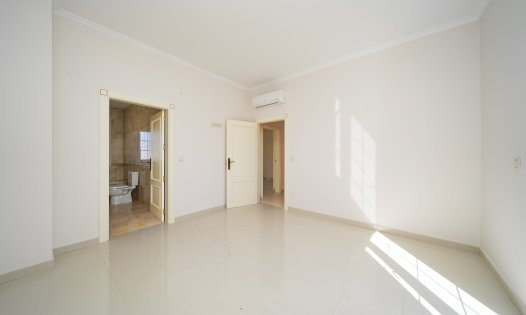 Resale - Luxury Villas -
Orihuela Costa - Cabo Roig