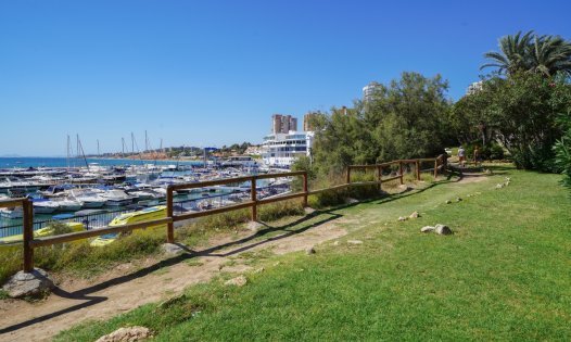 Återförsäljning - Villor -
Orihuela Costa - Lomas de Campoamor