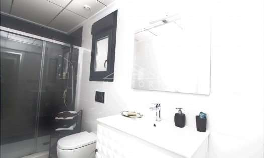 Wiederverkauf - Villen -
Pilar de la Horadada - Lo Romero Golf