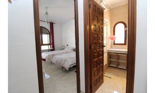 Herverkoop - Luxe villa's -
Orihuela Costa - Villamartin