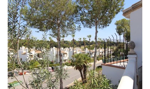 Herverkoop - Luxe villa's -
Orihuela Costa - Villamartin